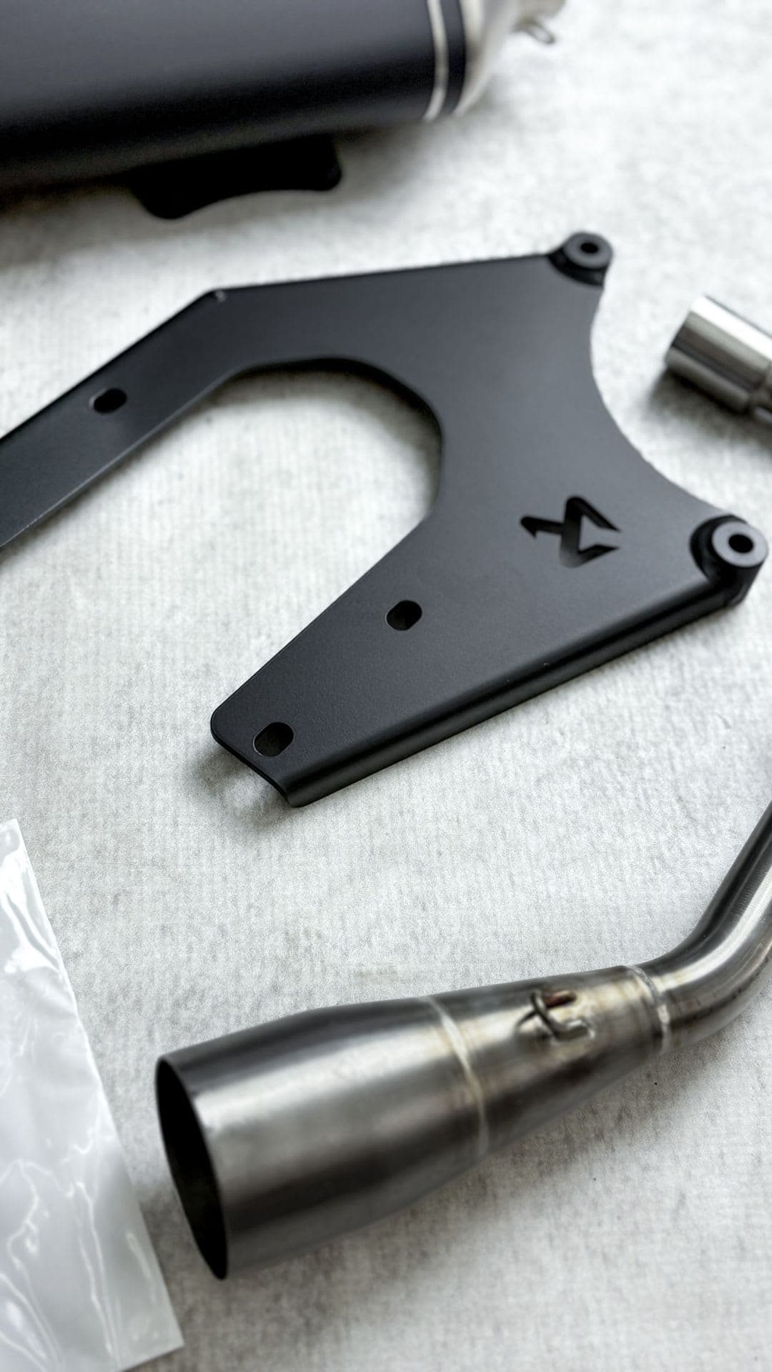 Knalpot Akraprovic Euro 4 Black Carbon - Image 4