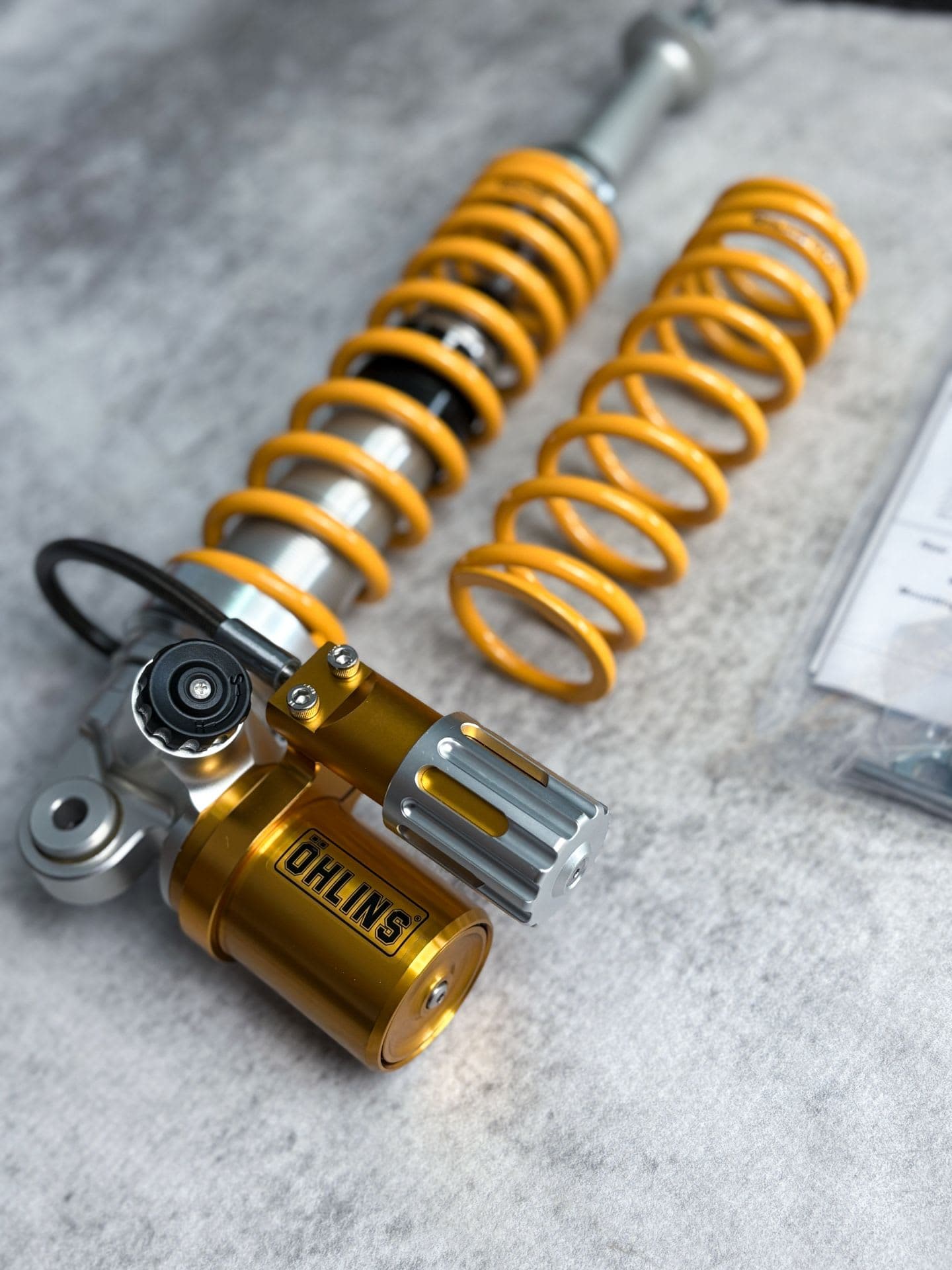 Ohlins Shock Tabung Preload PI 302 Yellow - Image 3