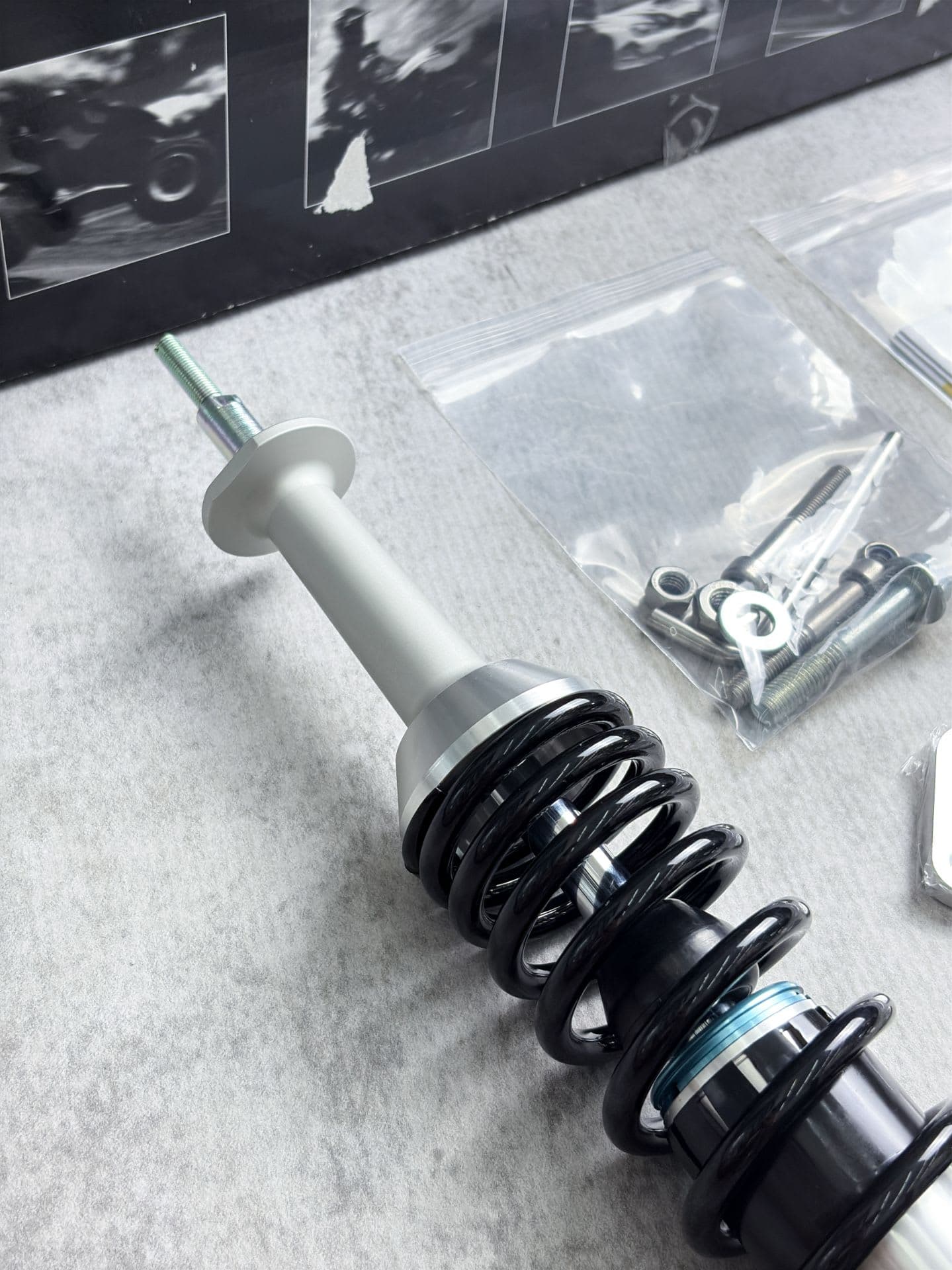 Ohlins Shock Tabung PI 802 Silver Ice blue - Image 2