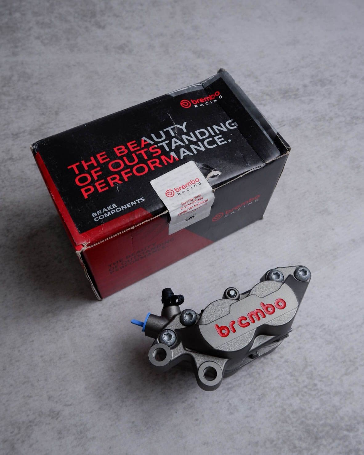 Brembo Kaliper 4 Piston Grey - Image 1