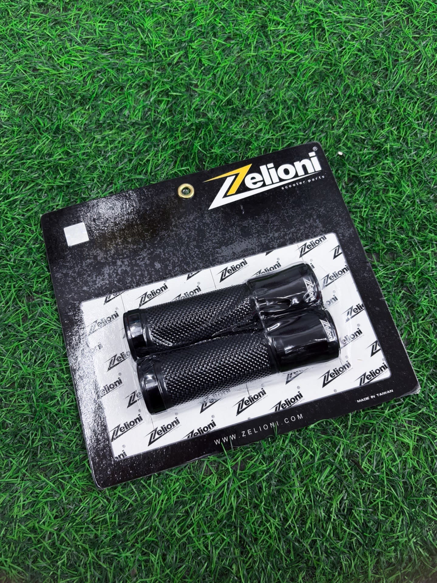 Zelioni Handgrip Black Glossy - Image 1